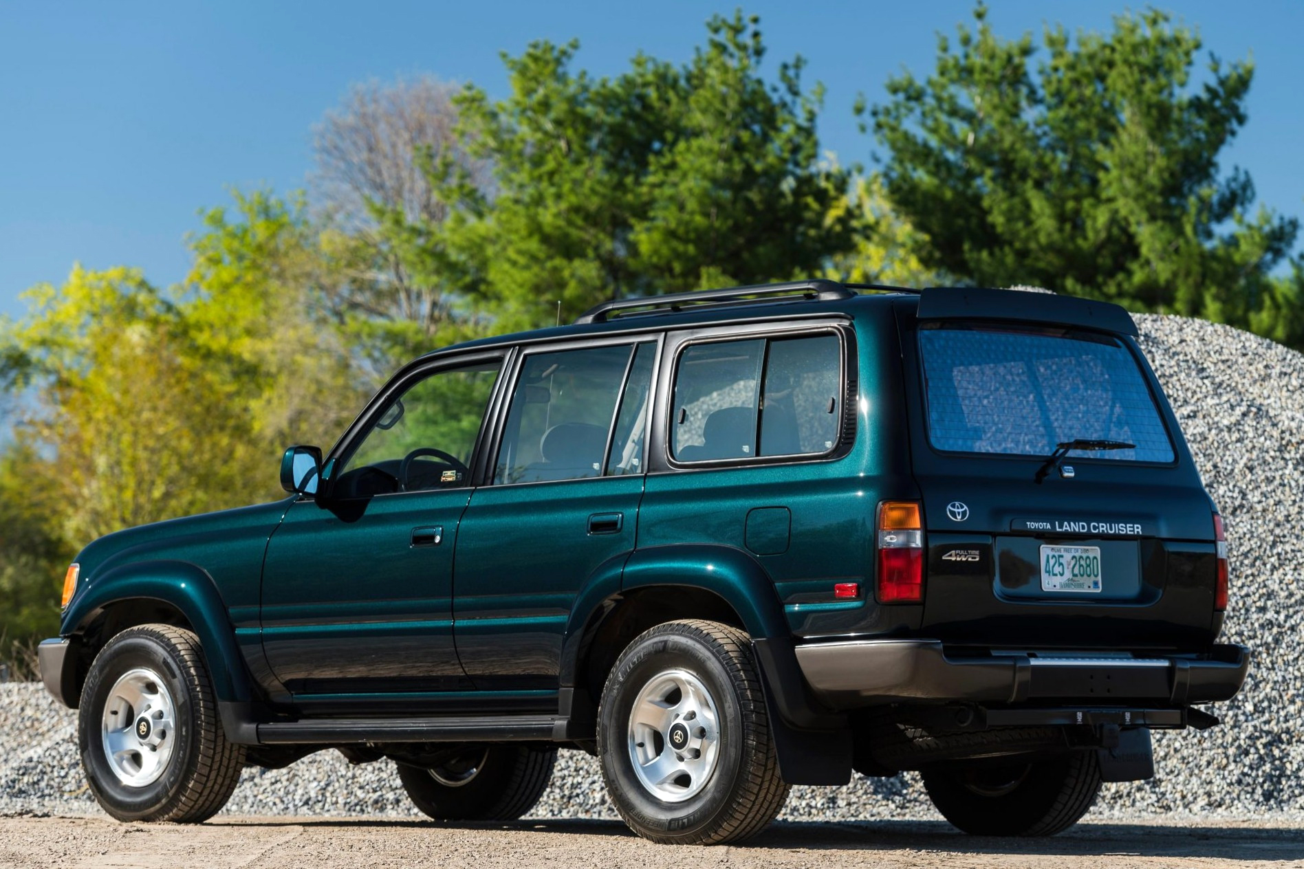 40 millió forintért kelt el egy épp csak veterán korú Toyota Land Cruiser
