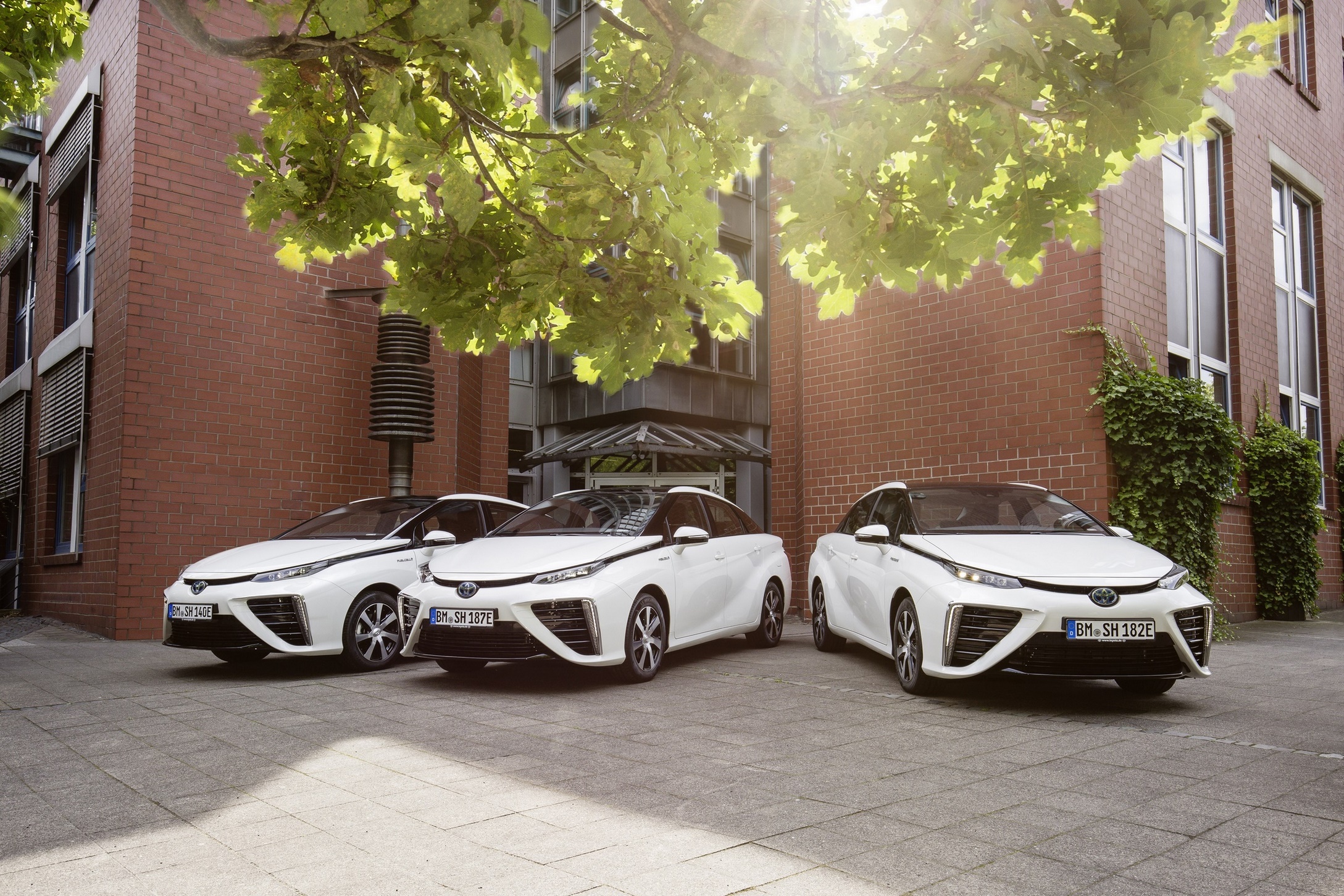 Németország hidrogén-fővárosában is Toyota Miraival járnak