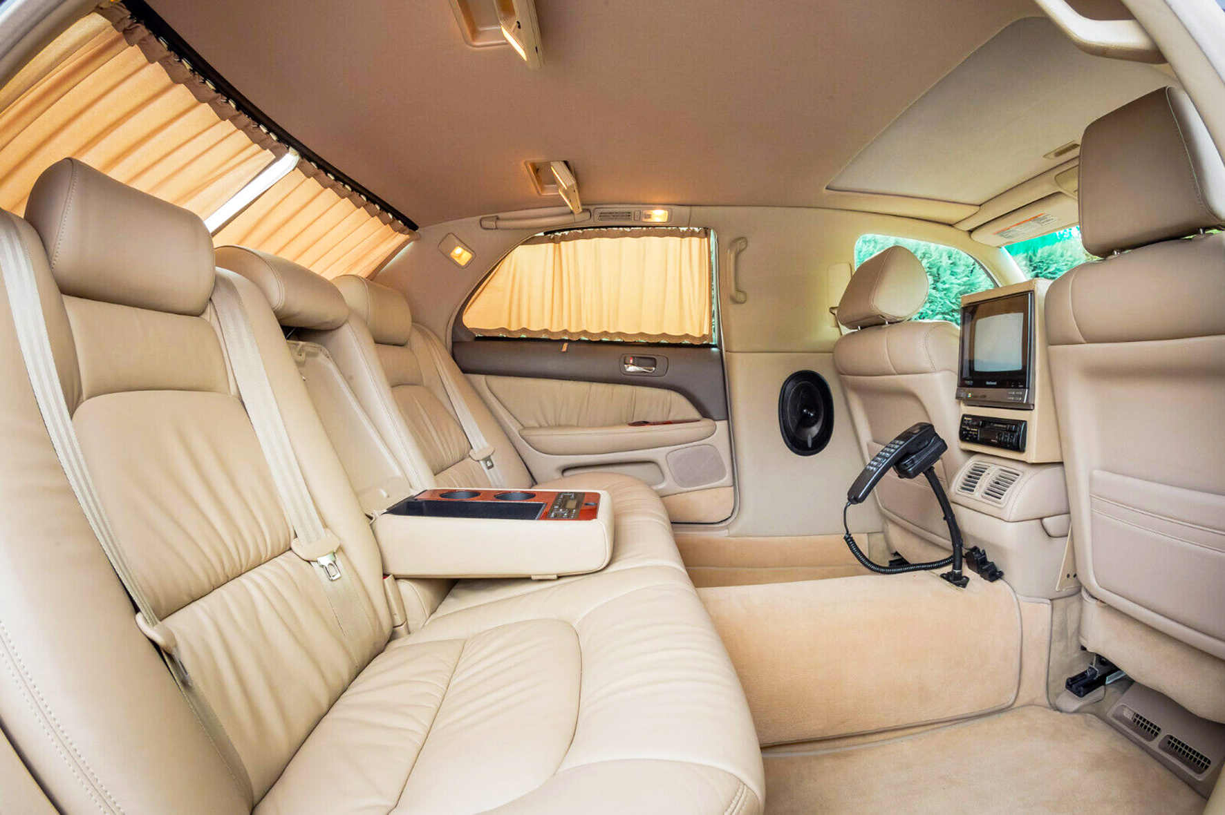 Lexus LS 400 LWB: a megtoldott tökéletesség