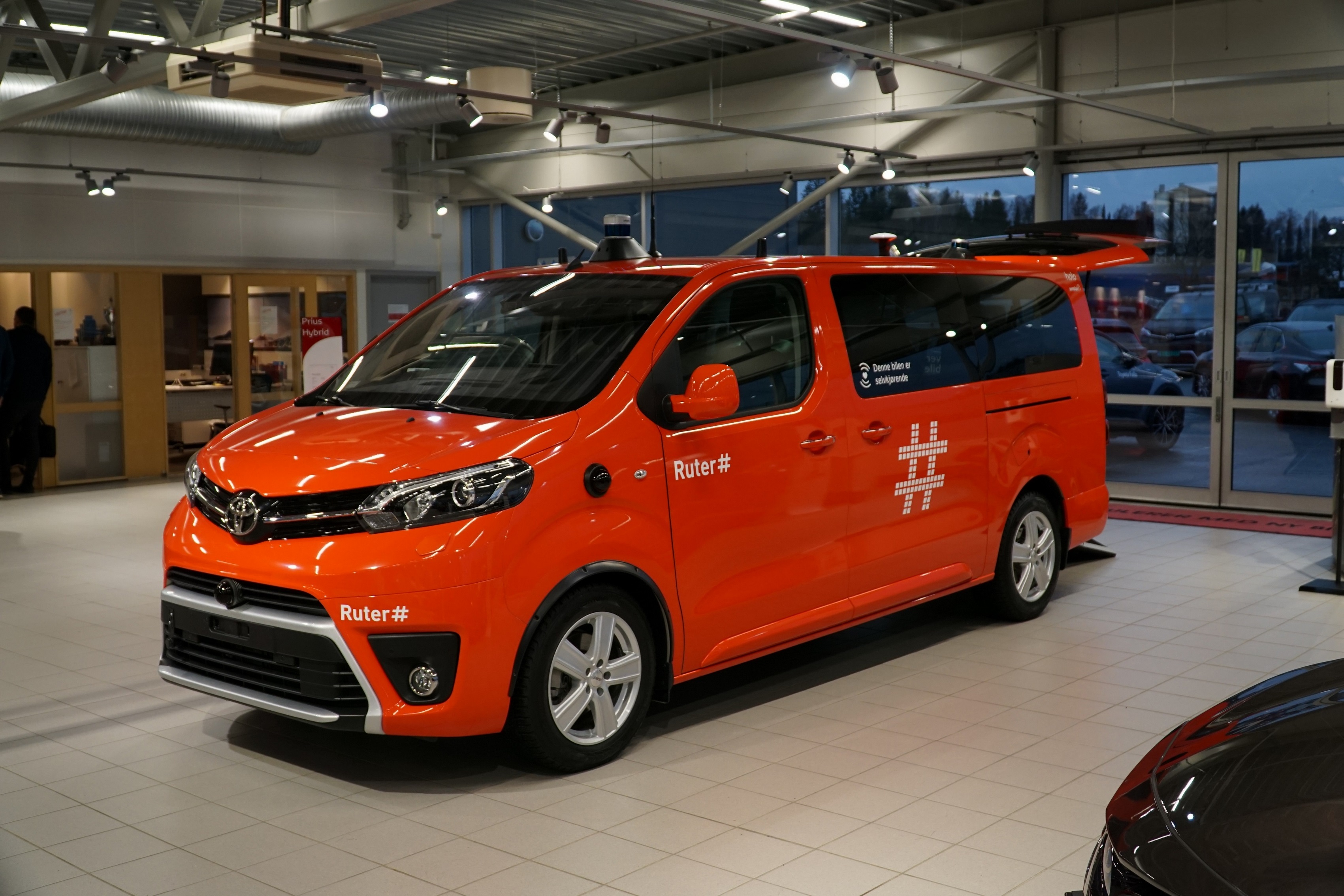 Önjáró Toyota PROACE modellek szállítják az utasokat a norvég fővárosban