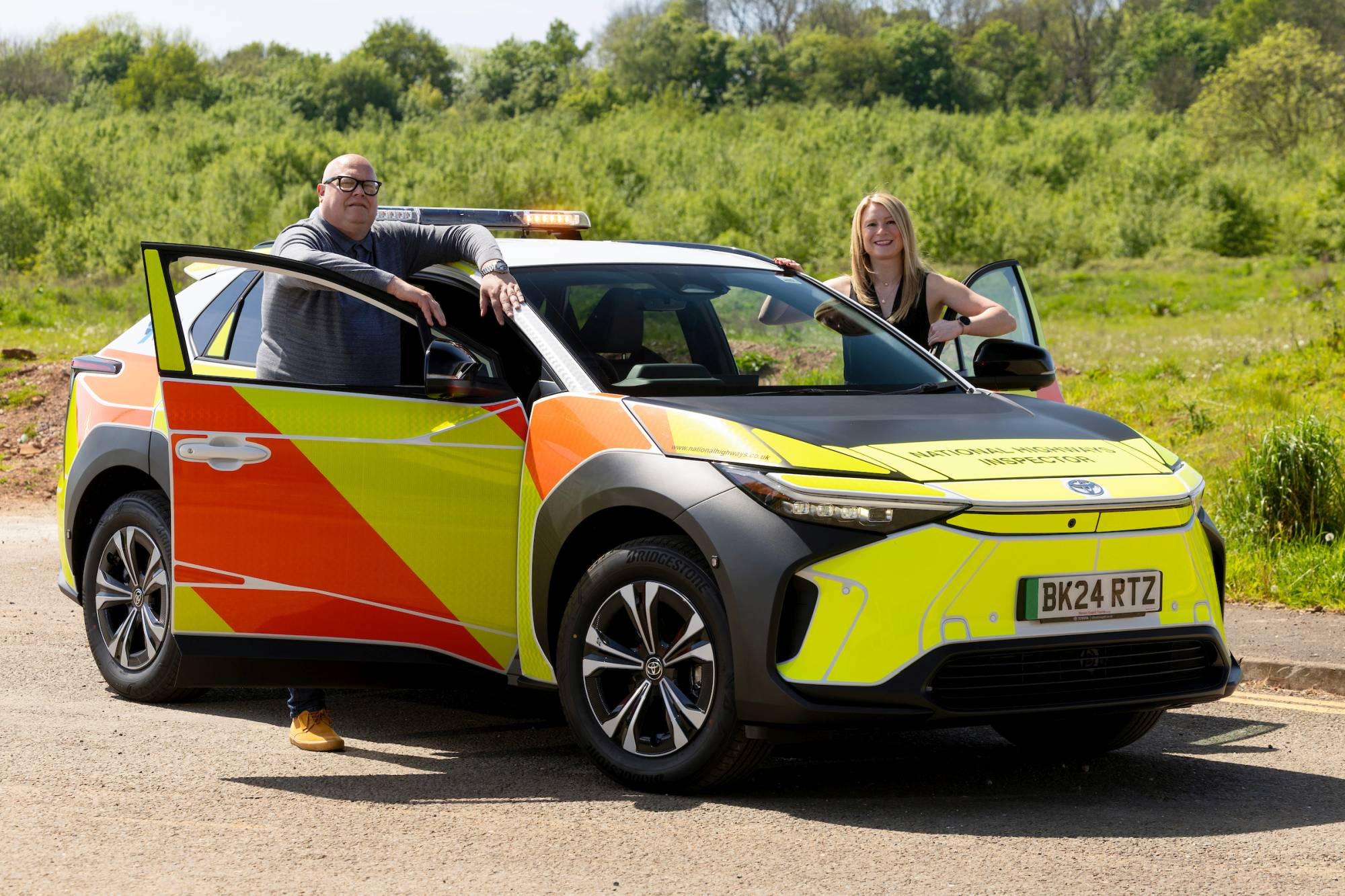 Elektromos Toyotákkal az utak minőségéért