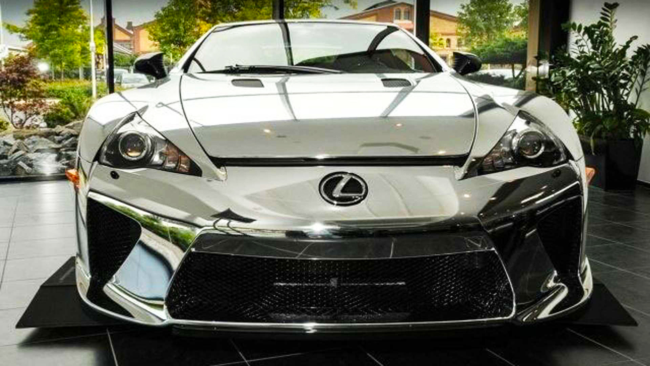 „Tükröm, tükröm…” – több mint egymillió eurót kérnek a legcsillogóbb Lexus LFA-ért