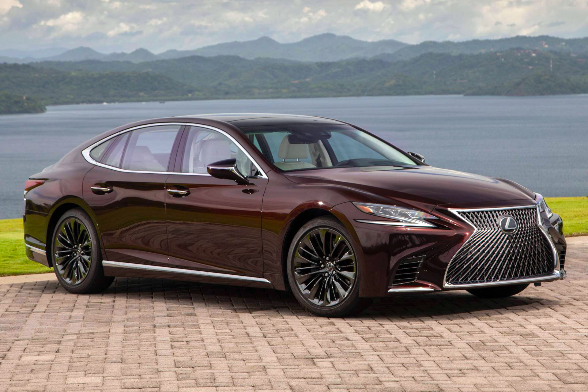 Lexus LS Inspiration: ihletet kapott a Lexus luxusszedánja