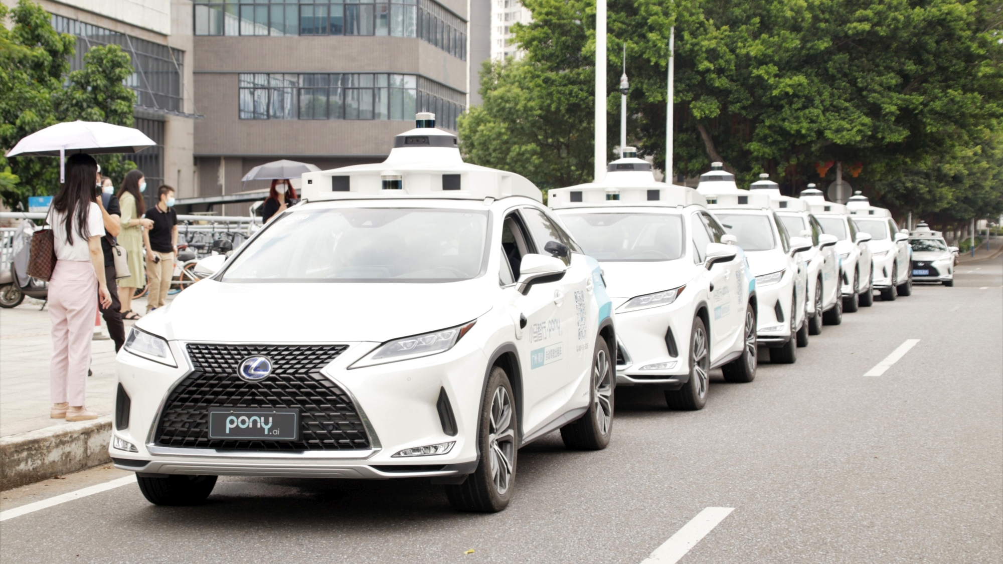 Robottaxik sorozatgyártásába kezd a Toyota