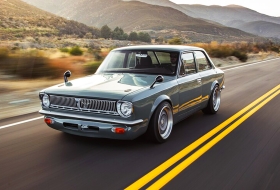 Két test, egy lélek: nyolchengeres Toyota Corolla 75 millióért