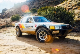 Lexus LS 400-ból épített terepjáró: csak kemény hölgyeknek