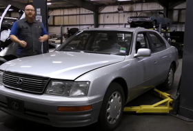 Ez a Lexus 400 ezer kilométert futott karbantartás nélkül
