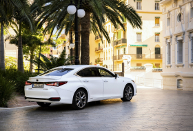 J. D. Power 2020: a Lexus ES minden idők legmegbízhatóbb személyautója