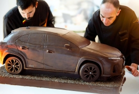 Lexus UX: nincs ennél édesebb szabadidőjármű