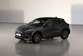 Kétszer erősebb lehet a Lexus LBX sportváltozata, mint az öntöltő hibrid	
