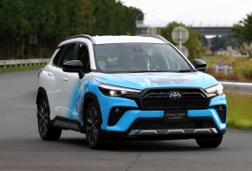 A versenypályáról a közútra vinné hidrogéntechnológiáját a Toyota
