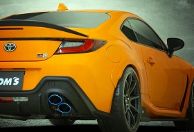 Még meg sem száradt rajta a festék, de már tuningolják is az új Toyota GR 86-ot