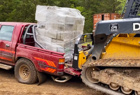 A legdestruktívabb youtuber sem tudta elpusztítani a Toyota Hiluxot