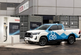 Egy lépéssel közelebb került a sorozatgyártáshoz a hidrogéntüzelőanyag-cellás Toyota Hilux