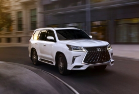 Lexus LX sport: luxusterepjáróból faragtak sportautót