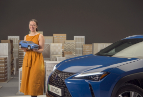 Papírból hajtogatott Lexus