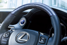 A szamurájok hagyatékát ápolja a Lexus IS új limitált szériája
