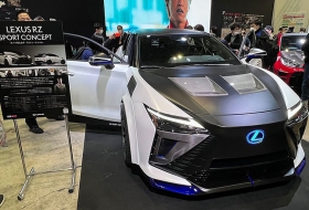 Motorsportban fogant a Lexus elektromos sportterepjárója