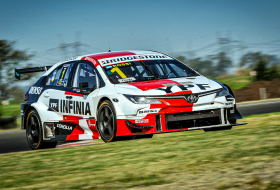 Hivatalos: TCR versenyautó épül a Toyota Corollából