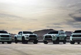 Földönkívüli kivitelt kapnak a Toyota offroad modelljei
