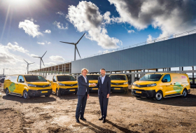 Elektromos Toyotákat vásárolt a DHL