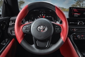 Felfújja magát a kormány, ha baj van