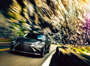 Ősztől Japánban már nem kell sofőr a Lexus LS-be