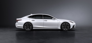 Alaposan megújult a Lexus LS