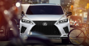 Tovább bővíti hibrid szabadidőjármű-kínálatát a Lexus, plug-in hibrid változat is várható.