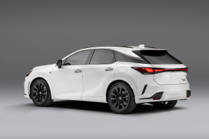 Megérkezett az új generációs Lexus RX
