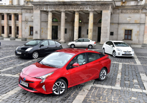 Életműdíjjal tüntette ki a Toyota Priust a legismertebb brit autós lap