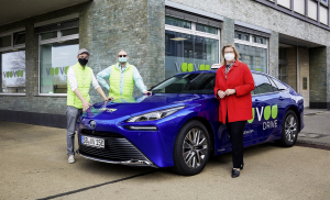 Németországban jogosítvány nélkül vezetik a vadonatúj Toyota Mirait…