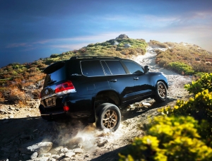 Különleges Heritage modellel búcsúzik a Toyota Land Cruiser 200-as sorozata