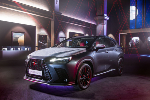 Gyémántba öltözött a Lexus NX