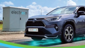 Világrekordot állított fel egy plug-in hibrid Toyota 