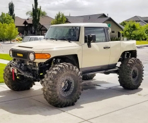 Bigfoot pickuppá építette át hagyományos terepjáróját egy Toyota tulajdonos