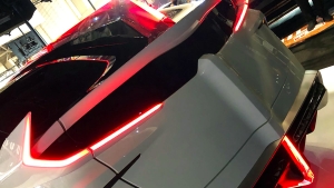 Őrült Prius tuning az ambivalencia jegyében