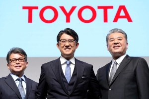 A Toyota új vezérkara bejelentette az autógyártó jövőbeli stratégiáját
